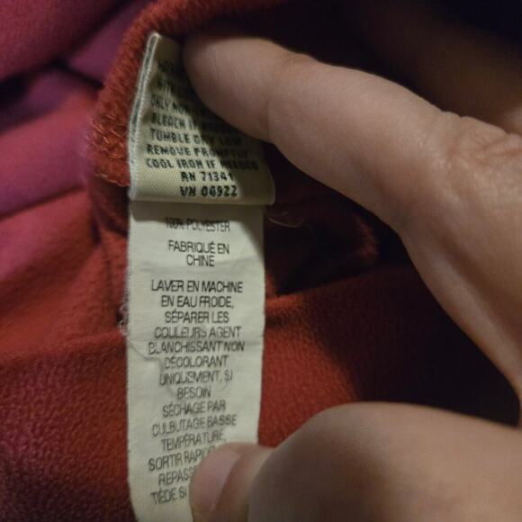 L.L. Bean Pink Fleece Pullover Sweatshirt V-Neck Size Small - Picture 5 of 9